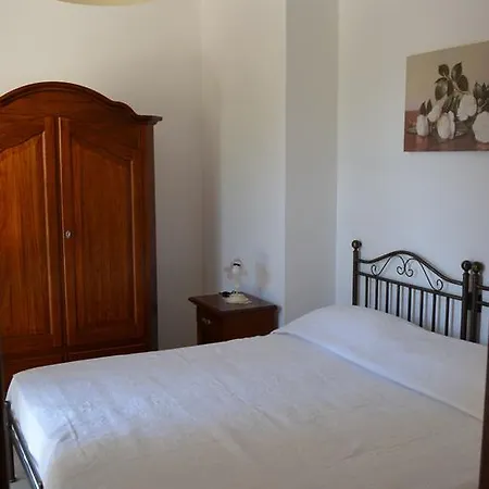 Le Terrazze Miramare Kır Evi *